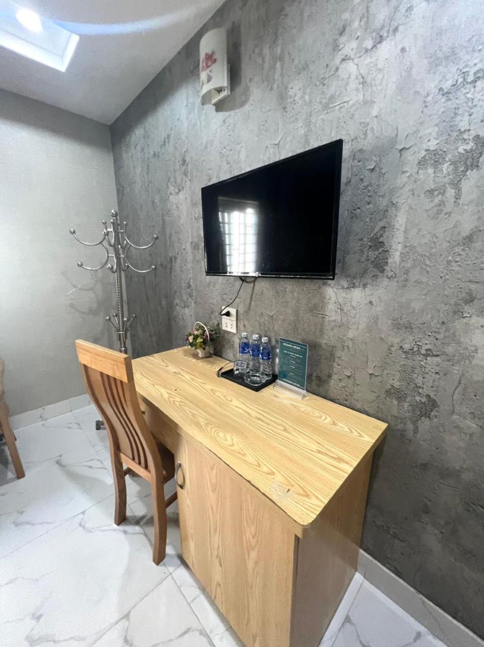 Hoang Ngan 2 Hotel - Tp. Vinh Buitenkant foto